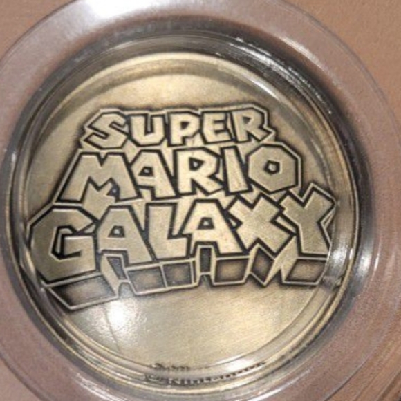 Three piece super Mario Bros bros collectible coin set. Free shipping - Picture 4 of 11